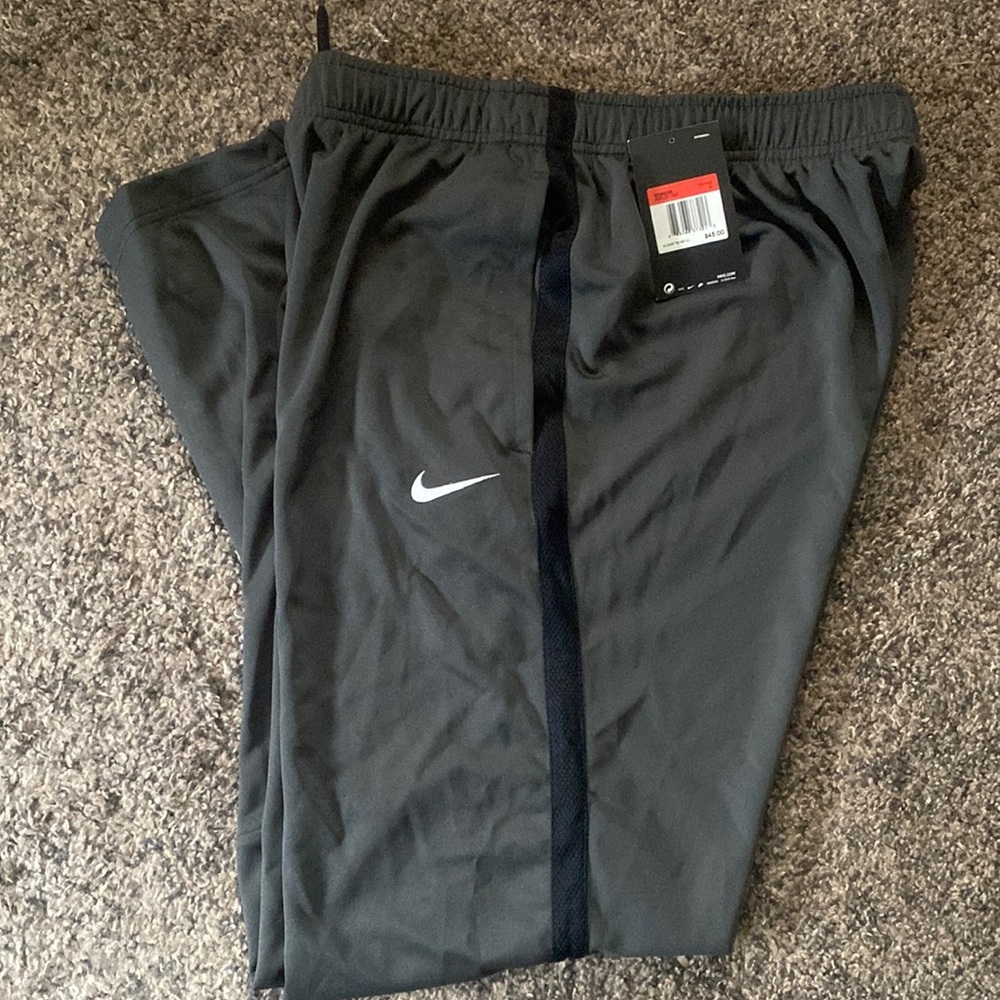 Women’s Nike jogger Anthracite gray with pockets